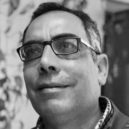 أسامة كمال أبو زيد